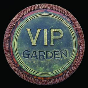VIP Garden, kombinovani materijal